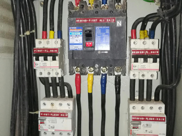 武漢鑫起禾貿(mào)易有限公司 專注配電開關(guān)控制設(shè)備，賦能現(xiàn)代電力系統(tǒng)安全與高效